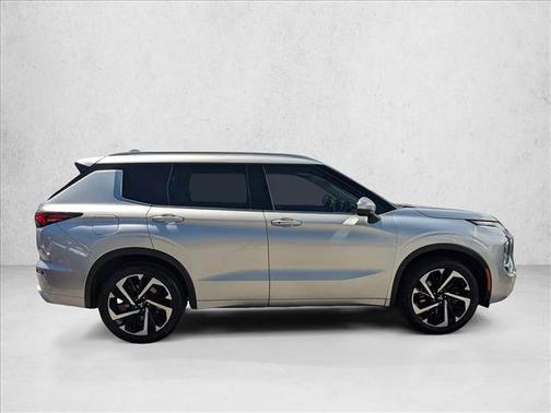 2022 Mitsubishi Outlander SEL Special Edition 2WD