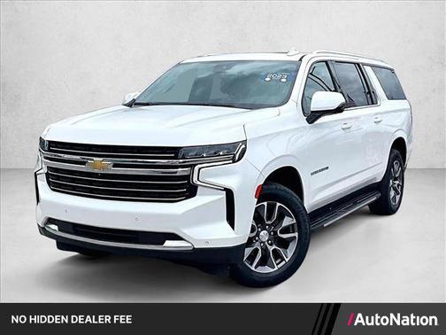 Iridescent Pearl Tricoat 2023 Chevrolet Suburban LT