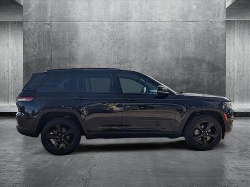 2024 Jeep Grand Cherokee Limited X
