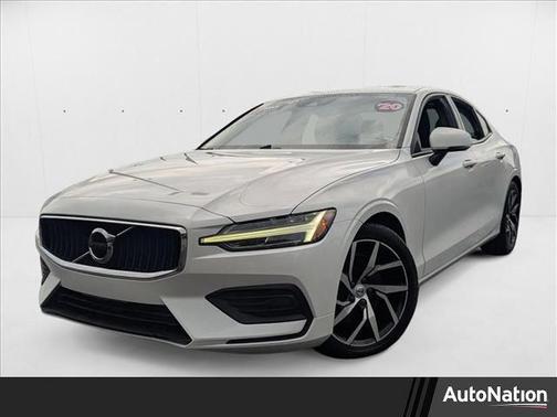 2020 Volvo S60 T5 Momentum