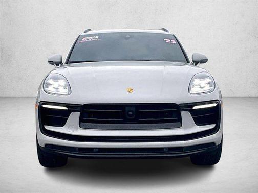 2023 Porsche Macan AWD