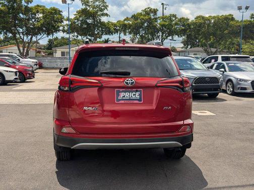 2016 Toyota RAV4 XLE