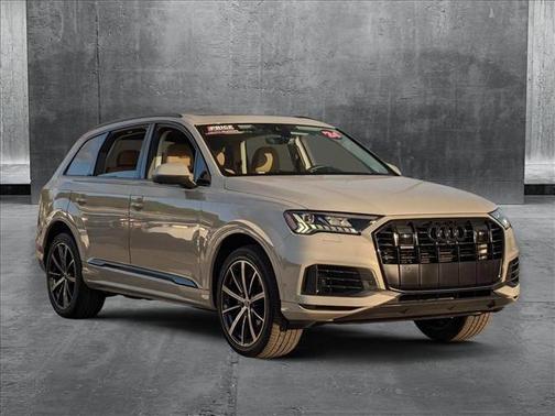 2024 Audi Q7 55 Premium Plus