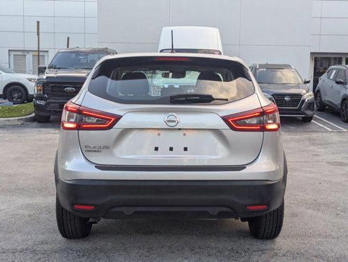 2020 Nissan Rogue Sport S