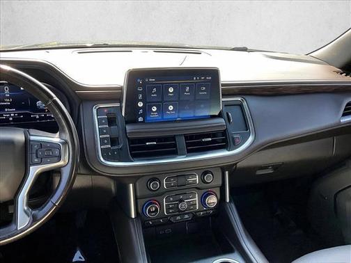 2022 Chevrolet Suburban LT