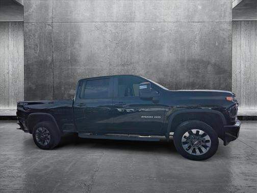 2022 Chevrolet Silverado 2500 Custom