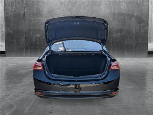2021 Chevrolet Malibu FWD LT