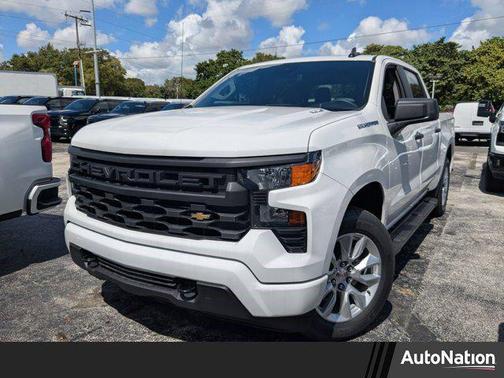 2025 Chevrolet Silverado 1500 Custom