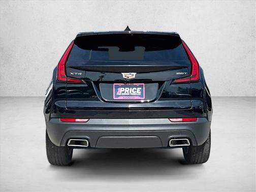 Stellar Black Metallic 2023 Cadillac XT4 Luxury