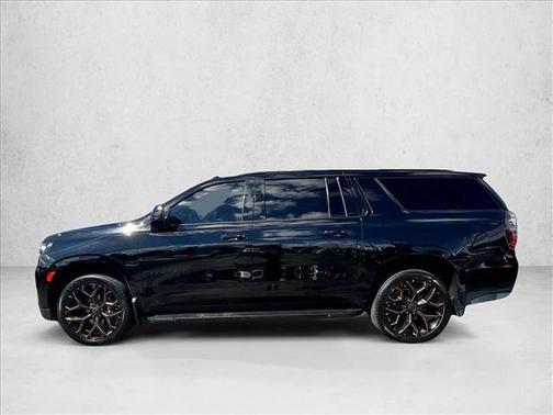 2022 Chevrolet Suburban RST