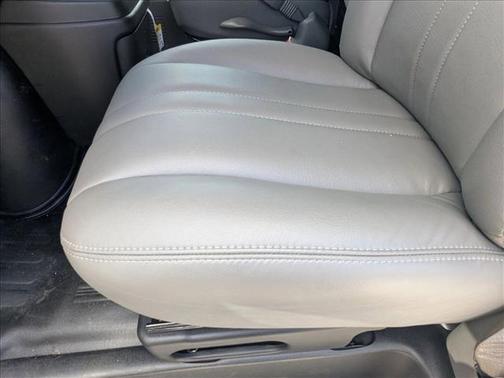 2025 Chevrolet Express 2500 RWD 2500 Regular Wheelbase WT