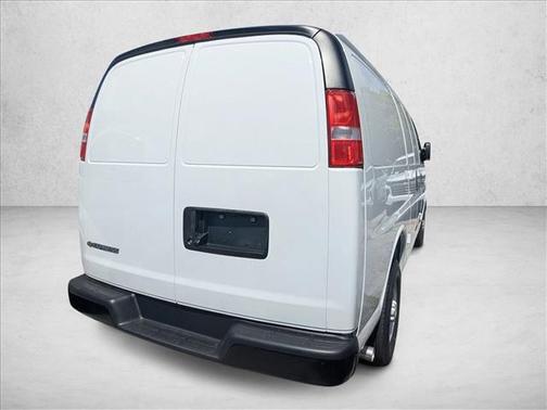 2025 Chevrolet Express 2500 RWD 2500 Regular Wheelbase WT