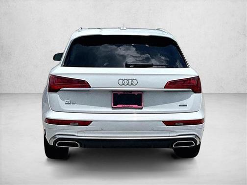 Glacier White Metallic 2022 Audi Q5 45 S line Premium