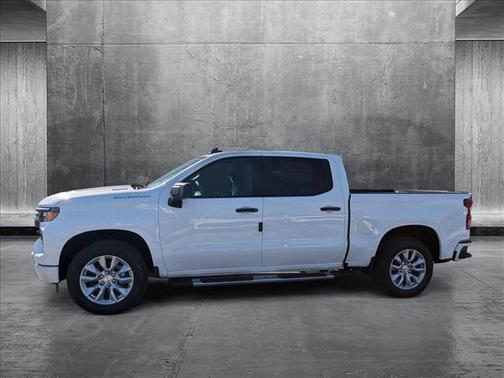 2025 Chevrolet Silverado 1500 Custom