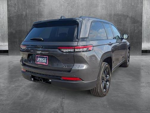 2024 Jeep Grand Cherokee Altitude