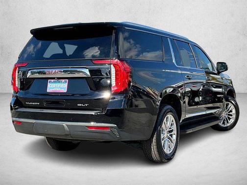 2022 GMC Yukon XL SLT