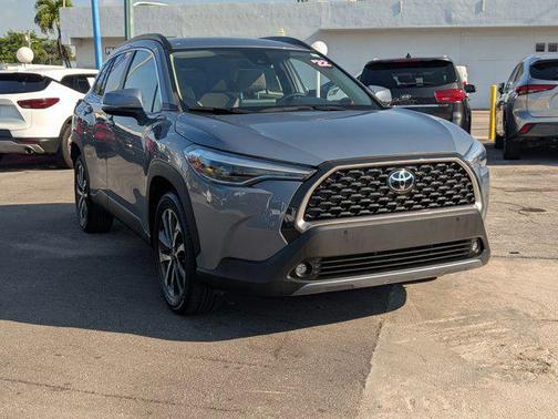 2022 Toyota Corolla Cross XLE