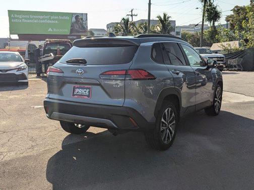 2022 Toyota Corolla Cross XLE