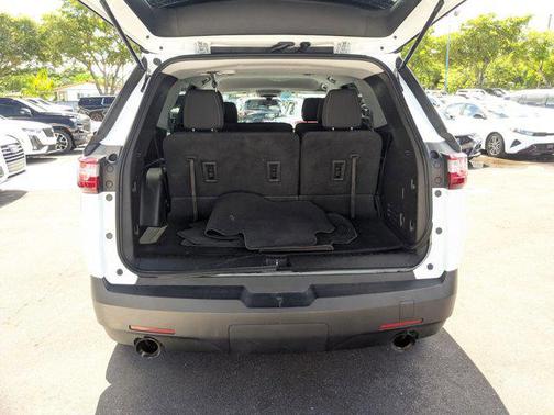 2021 Chevrolet Traverse LS
