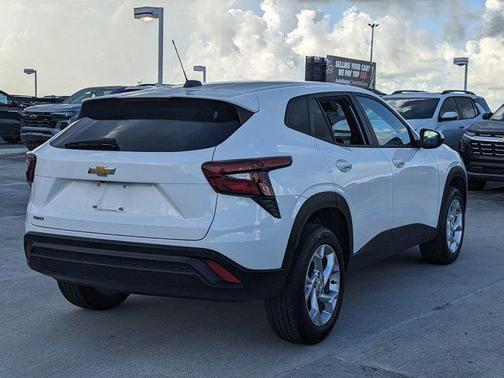 2024 Chevrolet Trax LS