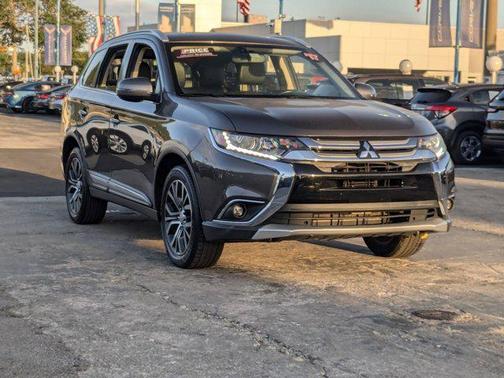 2017 Mitsubishi Outlander SE