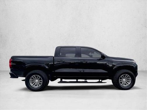 2024 Chevrolet Colorado WT