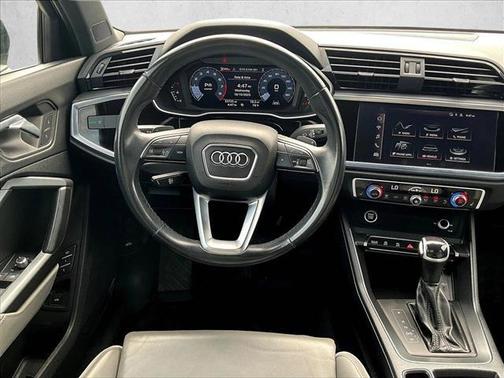 2022 Audi Q3 45 S line Premium