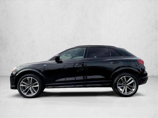 2022 Audi Q3 45 S line Premium
