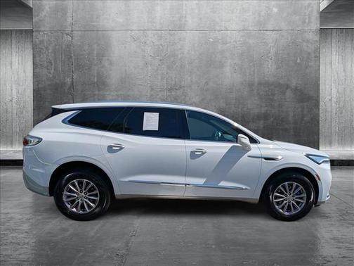2023 Buick Enclave Essence FWD