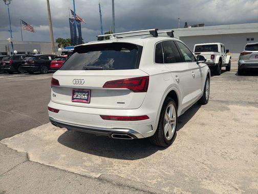 2021 Audi Q5 Premium Plus 55 TFSI e quattro S tronic