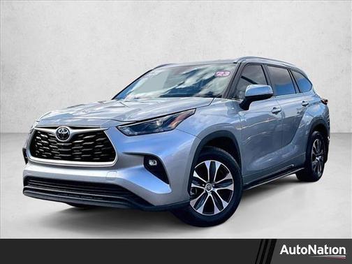 2023 Toyota Highlander XLE