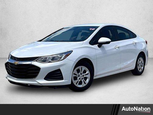 Summit White 2019 Chevrolet Cruze LS