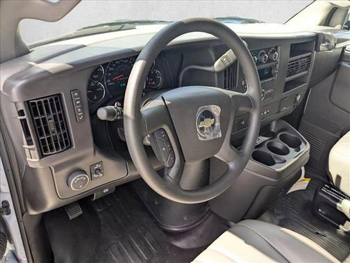 2025 Chevrolet Express 2500 RWD 2500 Regular Wheelbase WT