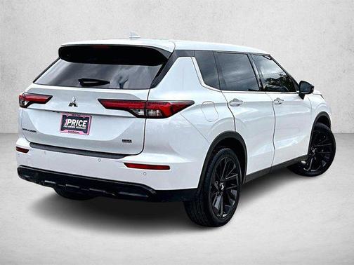 2022 Mitsubishi Outlander Black Edition S-AWC