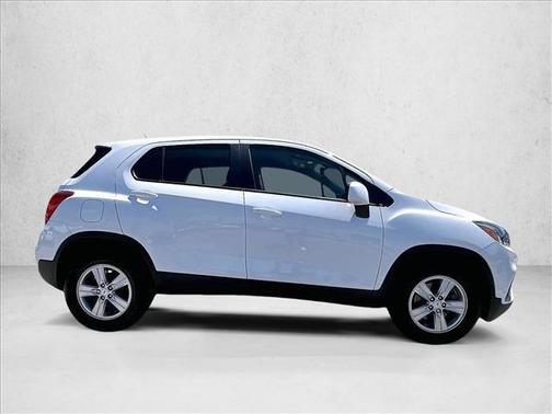 Summit White 2020 Chevrolet Trax LS
