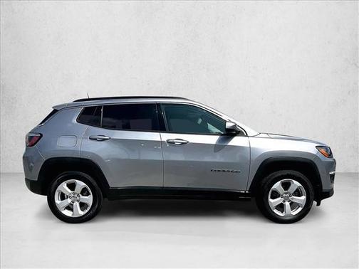 Billet Silver Metallic Clearcoat 2019 Jeep Compass Latitude
