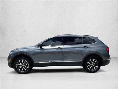 Platinum Gray Metallic 2020 Volkswagen Tiguan 2.0T SE
