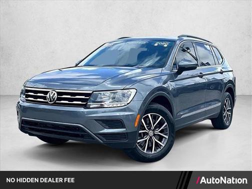 Platinum Gray Metallic 2020 Volkswagen Tiguan 2.0T SE