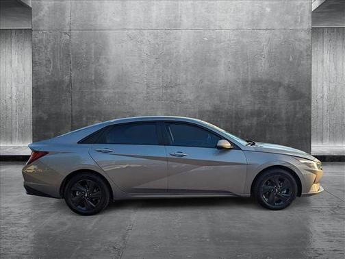 2023 Hyundai ELANTRA HEV Blue