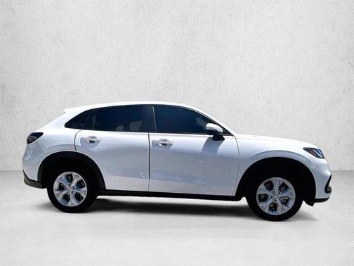 Platinum White Pearl 2025 Honda HR-V LX