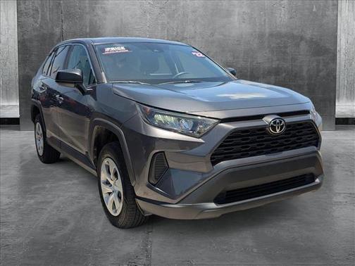 2022 Toyota RAV4 LE