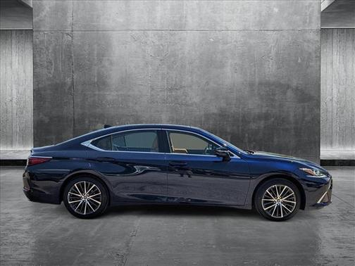 2022 Lexus ES 350 Base