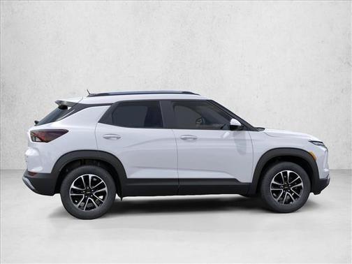 Summit White 2026 Chevrolet Trailblazer LT