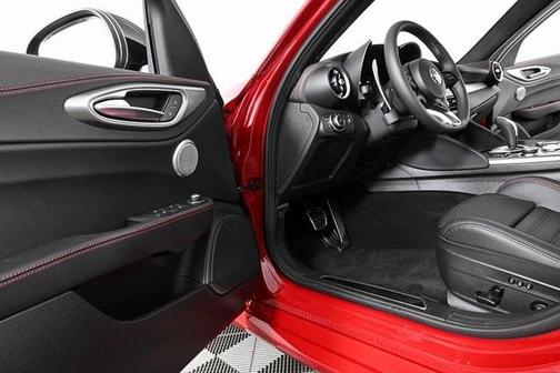 2025 Alfa Romeo Giulia