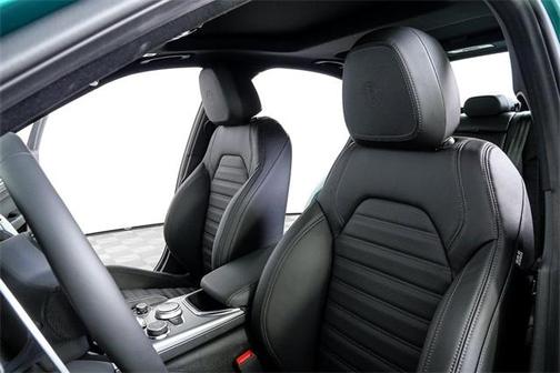 2025 Alfa Romeo Giulia Base