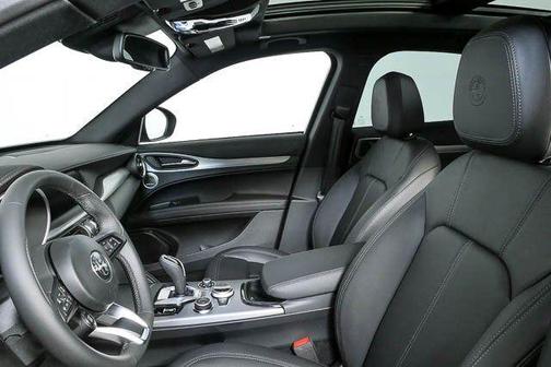 Rosso 2026 Alfa Romeo Stelvio Base