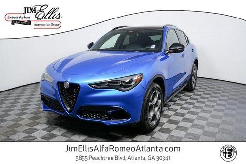 2025 Alfa Romeo Stelvio Base
