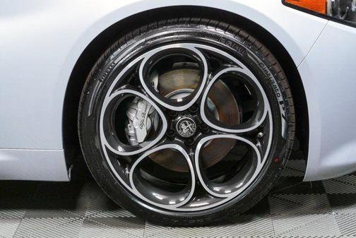 Moonlight Gray Metallic 2026 Alfa Romeo Giulia Base