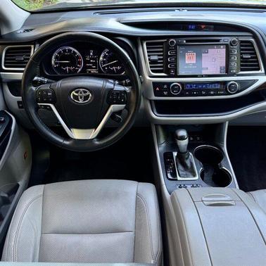 2015 Toyota Highlander Limited Platinum