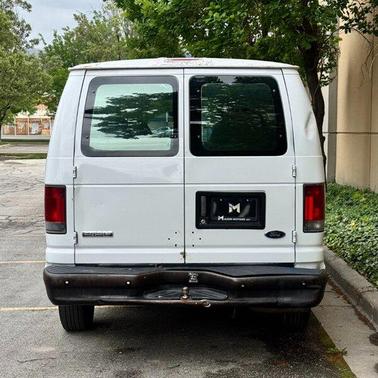 Oxford White Clearcoat 2007 Ford E150 Base